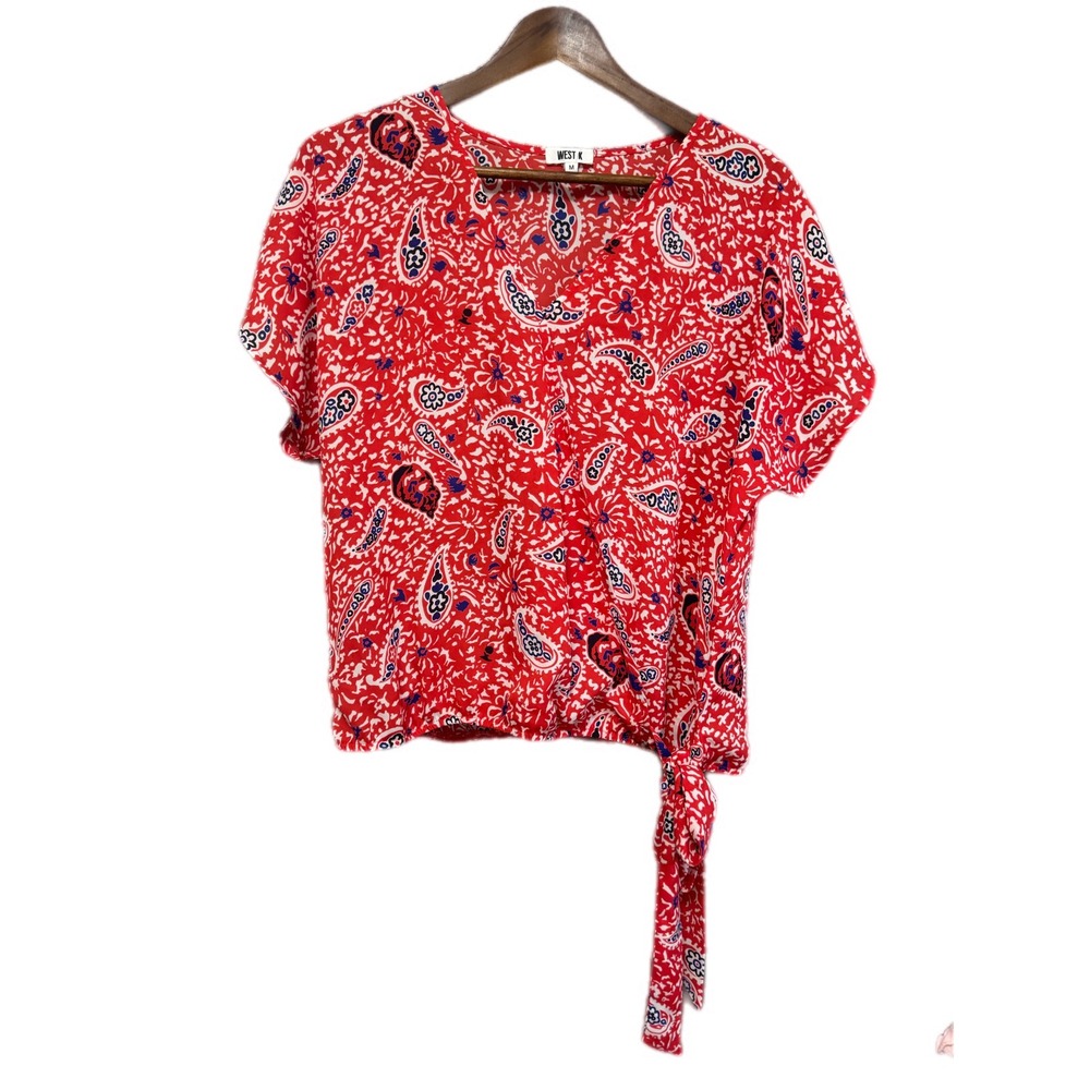 West K‎ Blouse Women Medium Red Paisley Side Tie V-Neck Short Sleeve Excellent